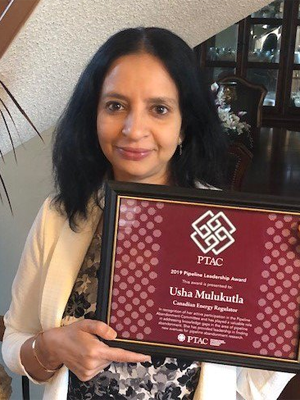 Usha Mulukutla reçoit le prix du leadership en matière de pipelines de la PTAC