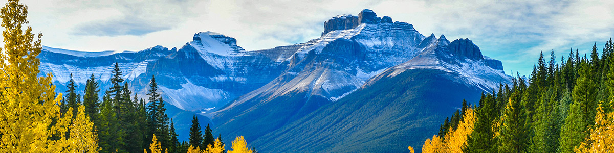 The Icefield Parkway (Highway 93) in autumn, Jasper National Park, Canada