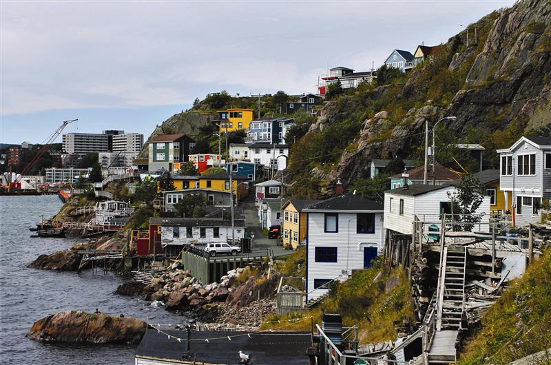 Outer Battery, un village de pêche côtier coloré situé dans le port à l’entrée de la ville de St. John’s, à Terre-Neuve.